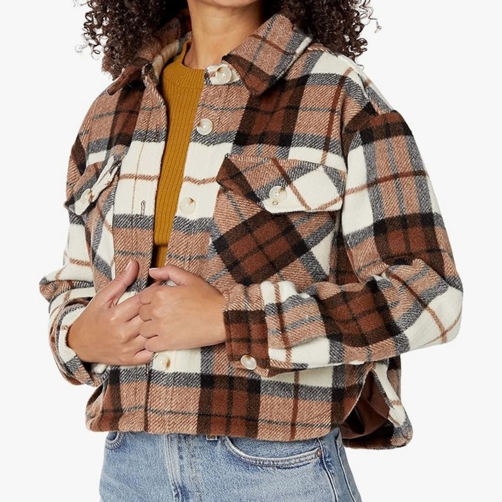 NWOT Blank NYC  Black and Espresso Chocolate Brown Plaid Cropped Shacket